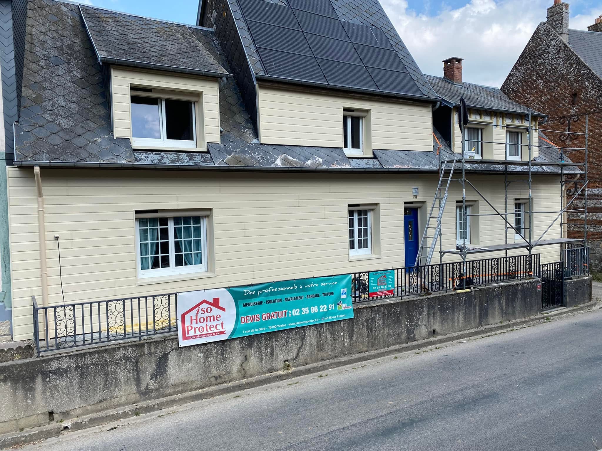 Bardage beige posé à Yvetot – Iso Home Protect