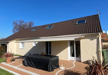 Pose d'un store de terrasse électrique